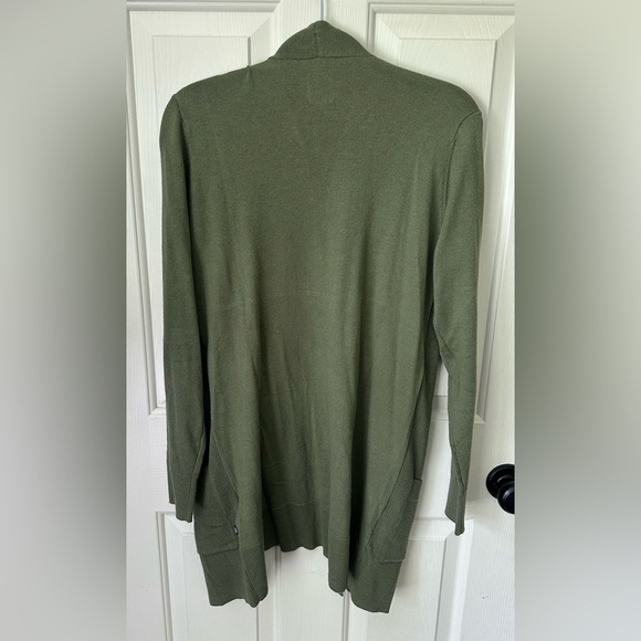 NWOT GAP Ribbed Cardigan. Size XS. - Picture 3 of 8